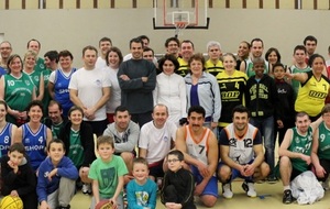 photo panoramique des equipes présentes au tournoi de guidel en 2014